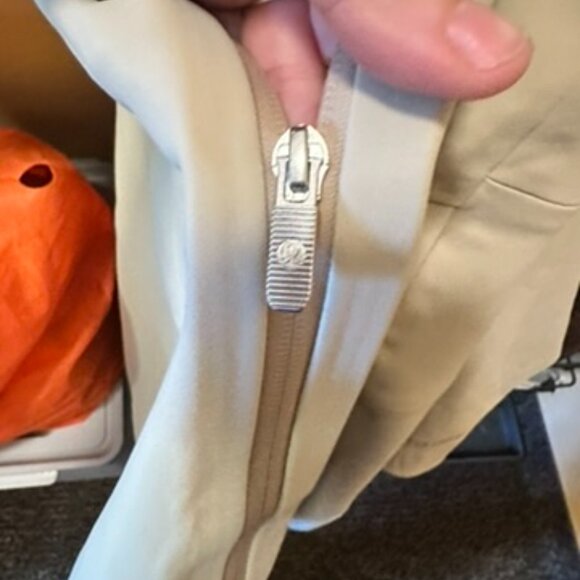 Lululemon RepelShell Rain Jacket Trench 12 - Picture 12 of 13